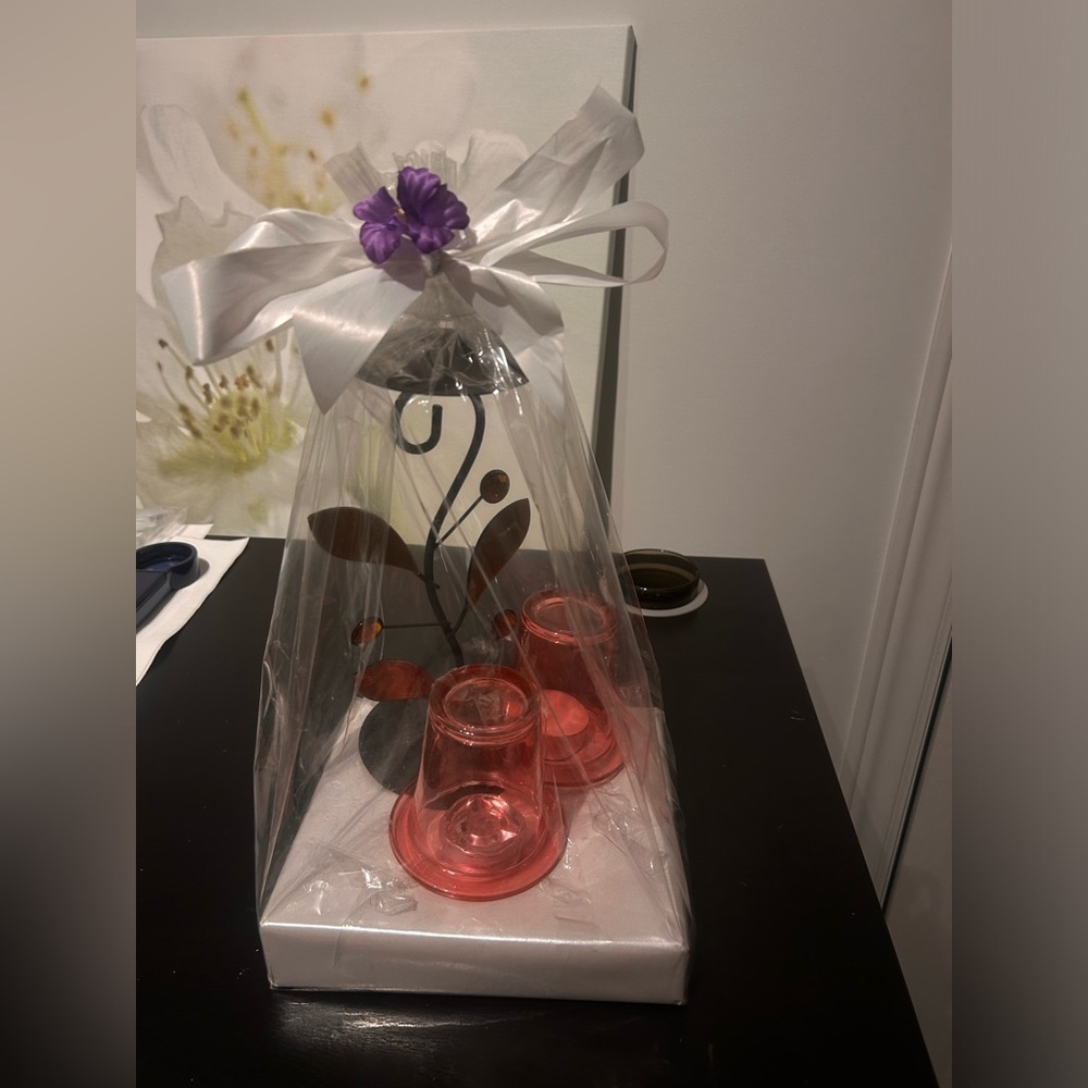 Decorative Metal Candle Holder with Pink Glass Cups